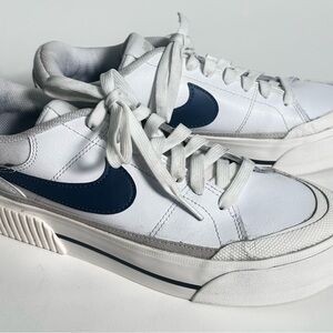 Nike Women's White and Navy Sneakers. Worn 2 times